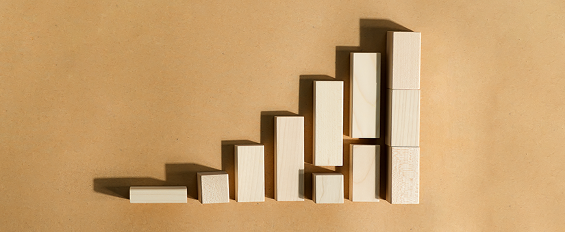 Assinatura Eletrônica: bloquinhos de madeira formam gráfico crescente