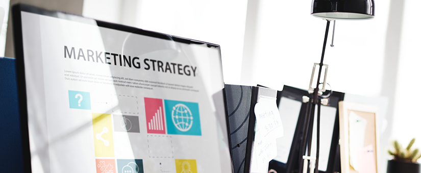 Marketing Digital - Tela com frase "Marketing Strategy"