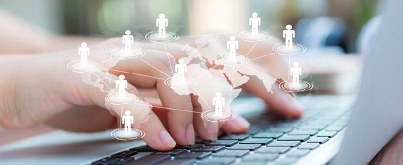 transformação digital transformação digital: close em mão digitando num notebook